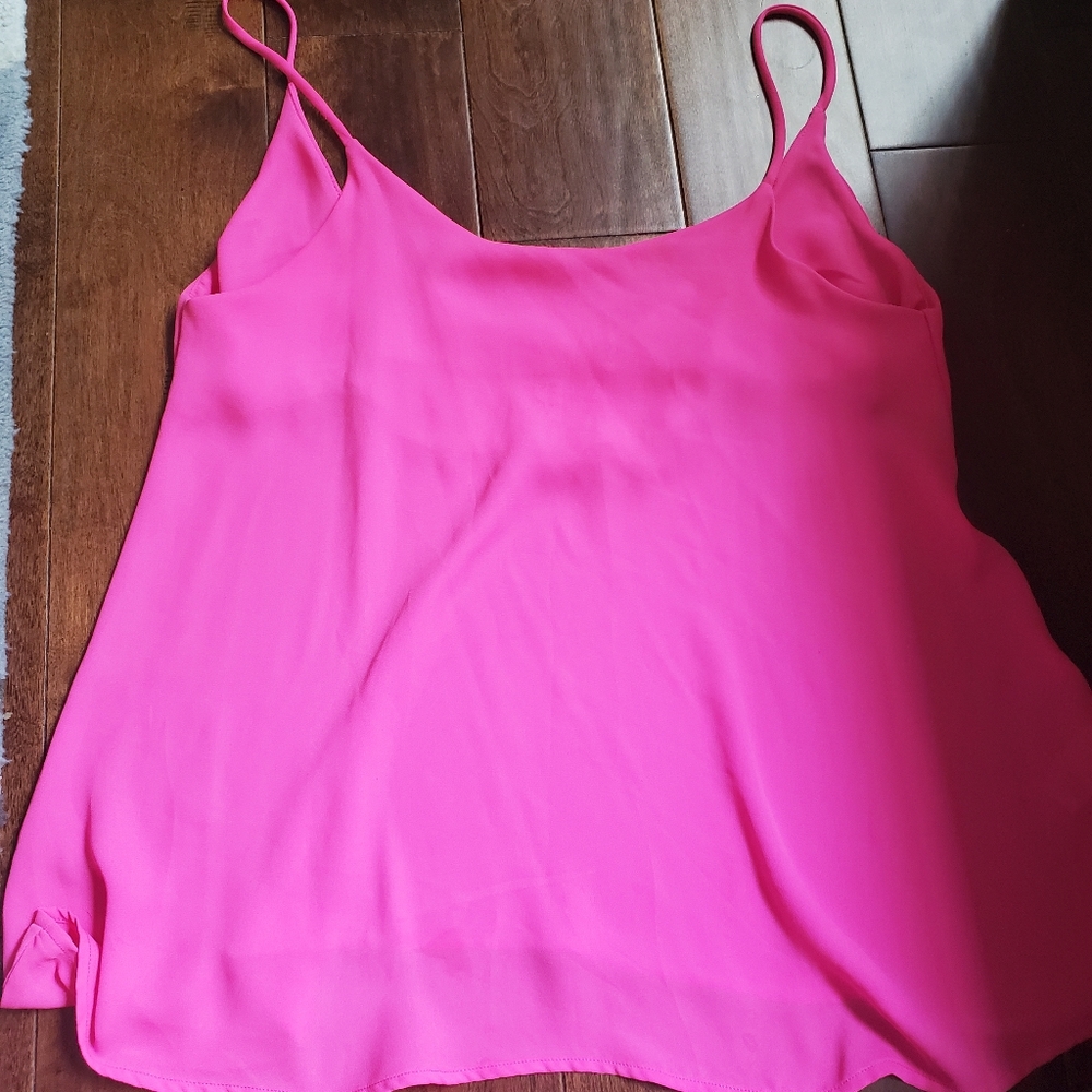 Green pea tank in pink size large sheer